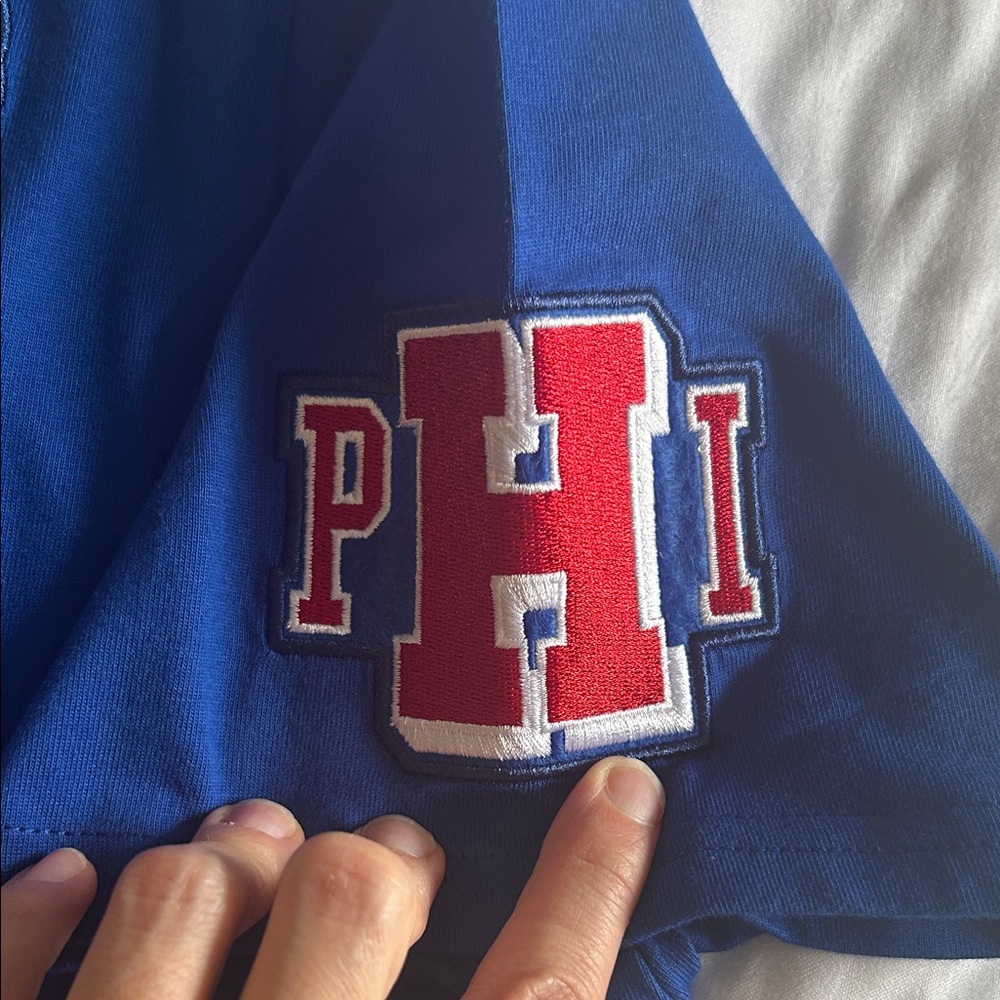 Philadelphia Phillies Mitchell & Ness Women’s Blue Pep Rally Boxy Crop Tee - NWT - Picture 7 of 9